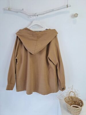 Chaqueta oversice capucha camel - Imagen 2