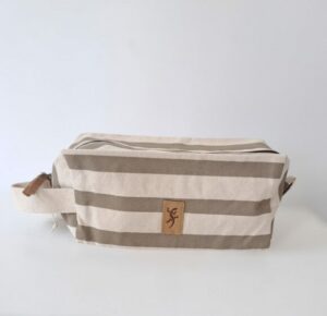 Neceser rayas taupe