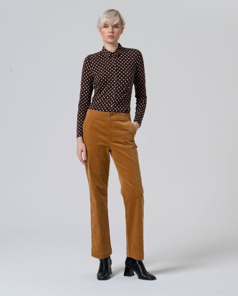 Pantalón recto pana mostaza