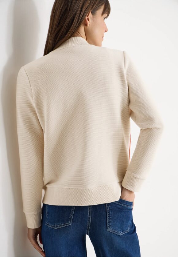 Chaqueta beige detalle naranja - Imagen 4
