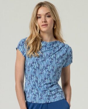 Camiseta estampada ramitas