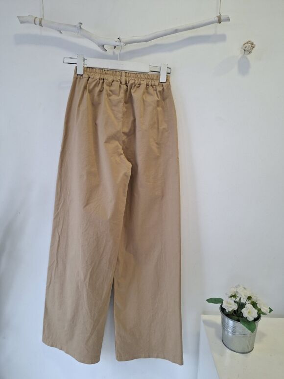 Pantalón pinzas camel - Imagen 2