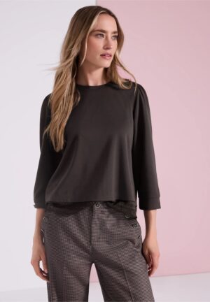 Camiseta marrón puntilla