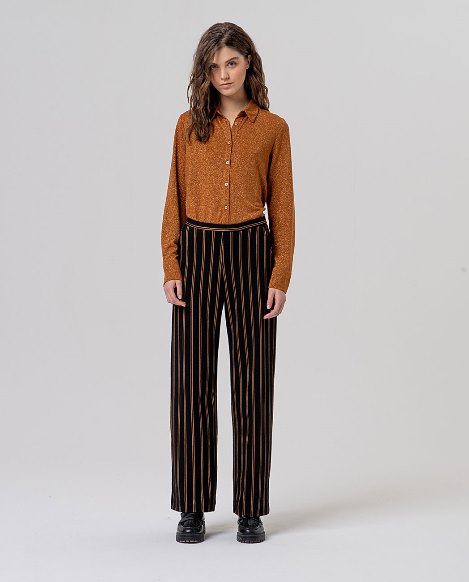 Pantalón negro rayas