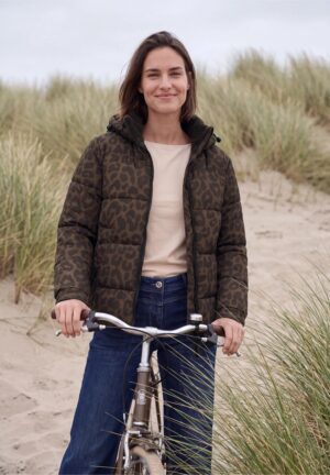 Chaqueta acolchada animal print