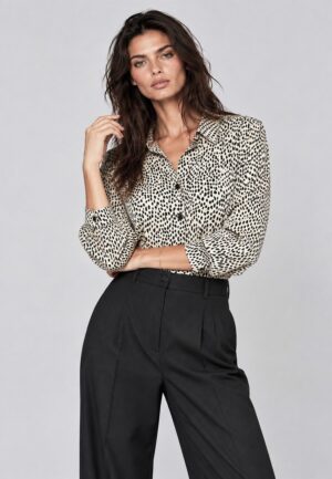 Camisa estampada motas